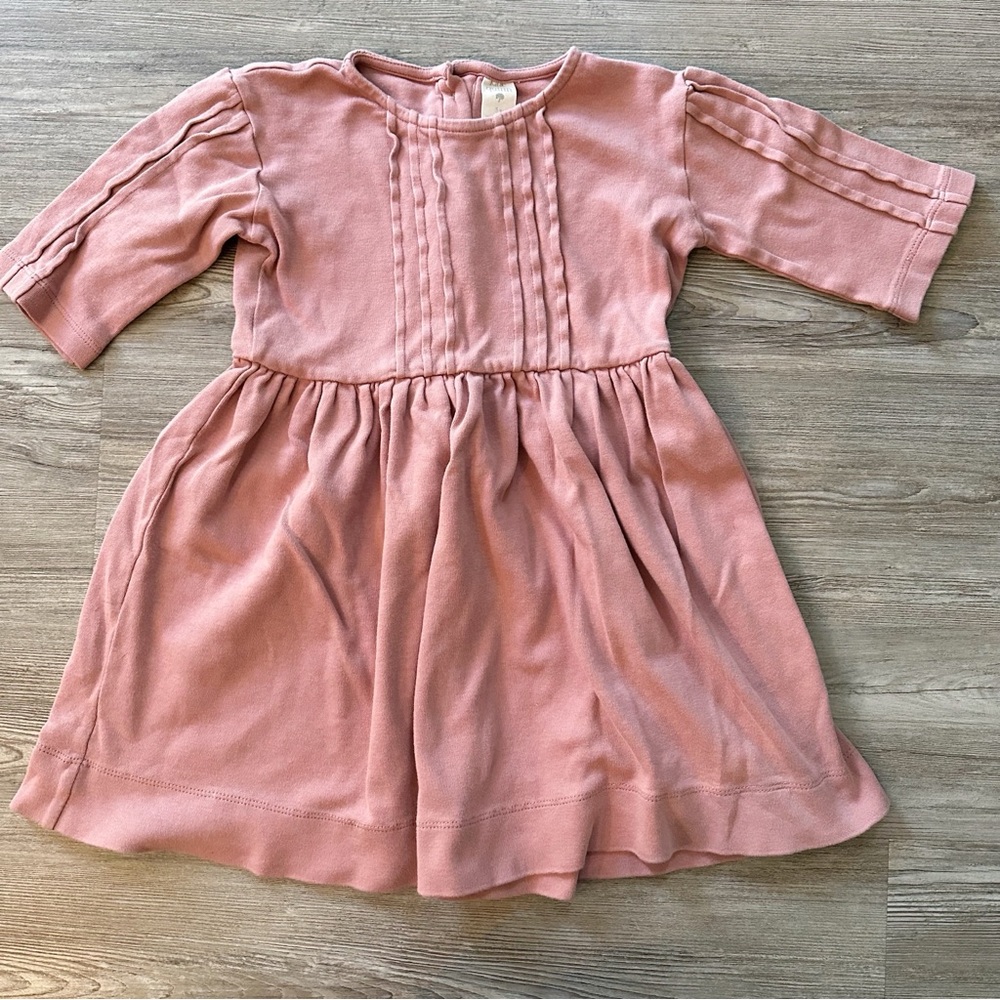 Kate Quinn pink dress